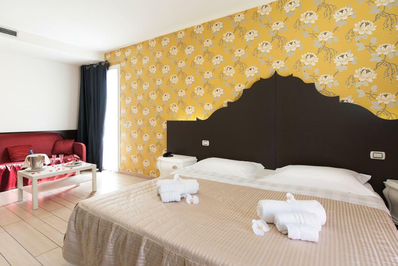 Hotel Fiamma & Spa Cesenatico Exterior foto