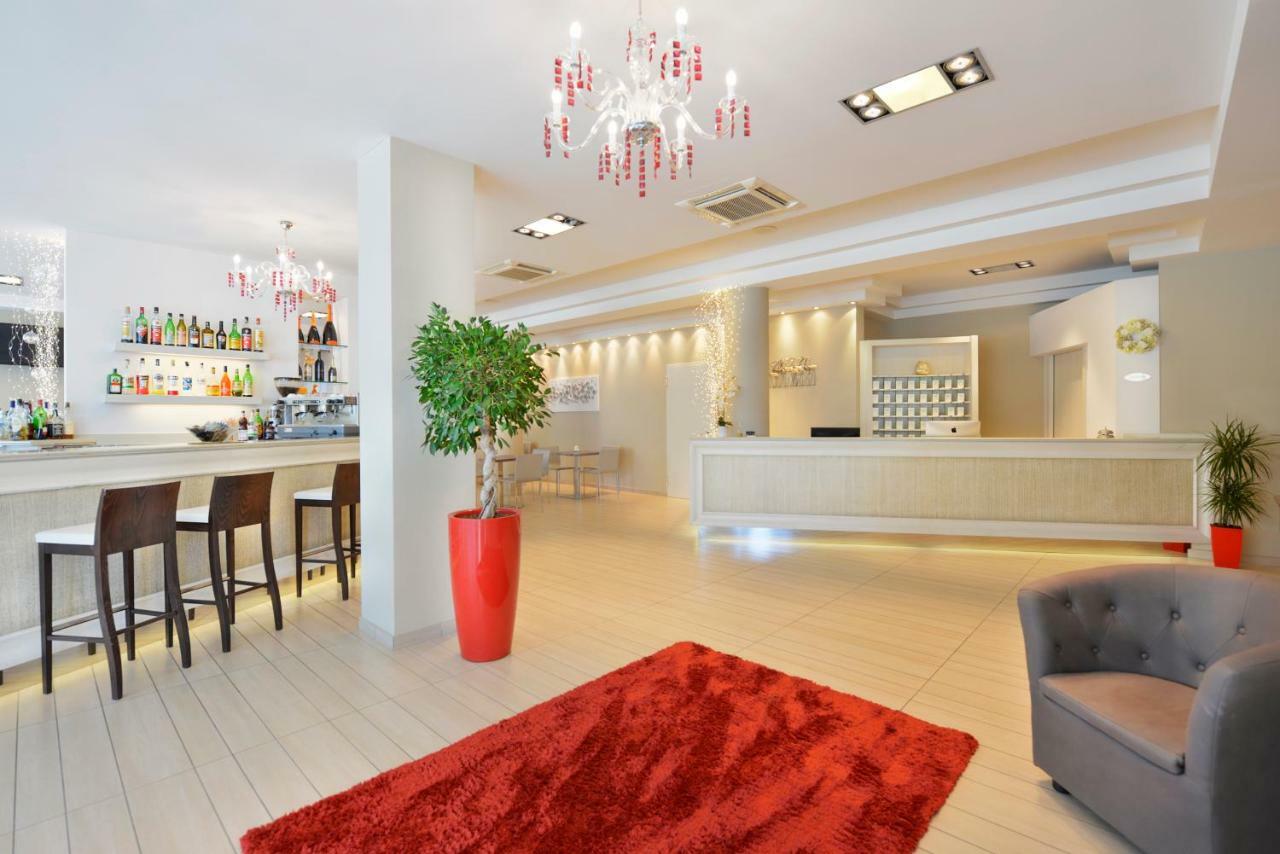 Hotel Fiamma & Spa Cesenatico Exterior foto