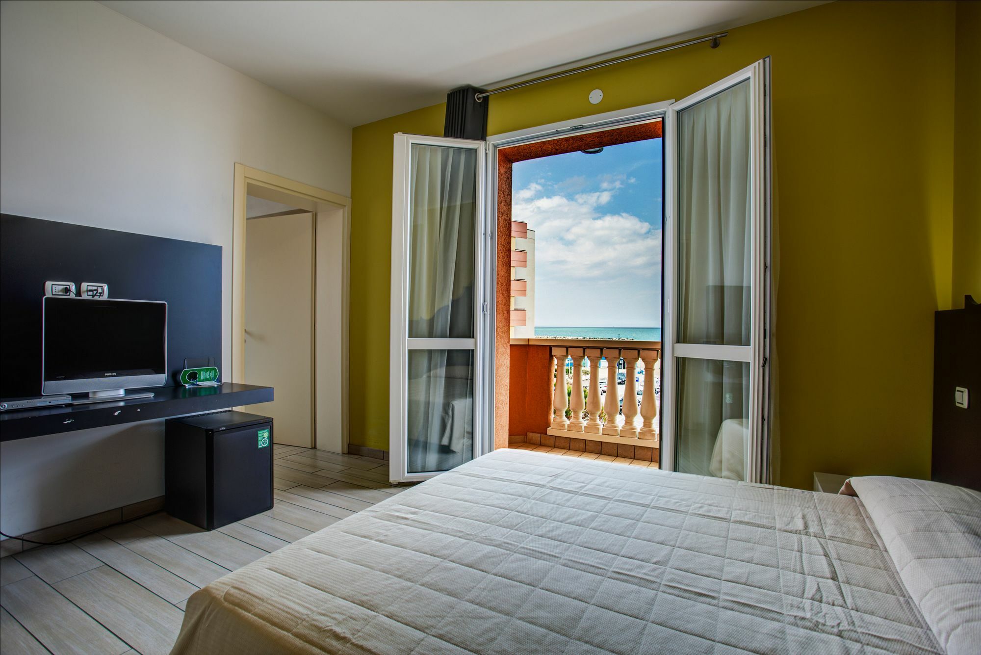 Hotel Fiamma & Spa Cesenatico Exterior foto
